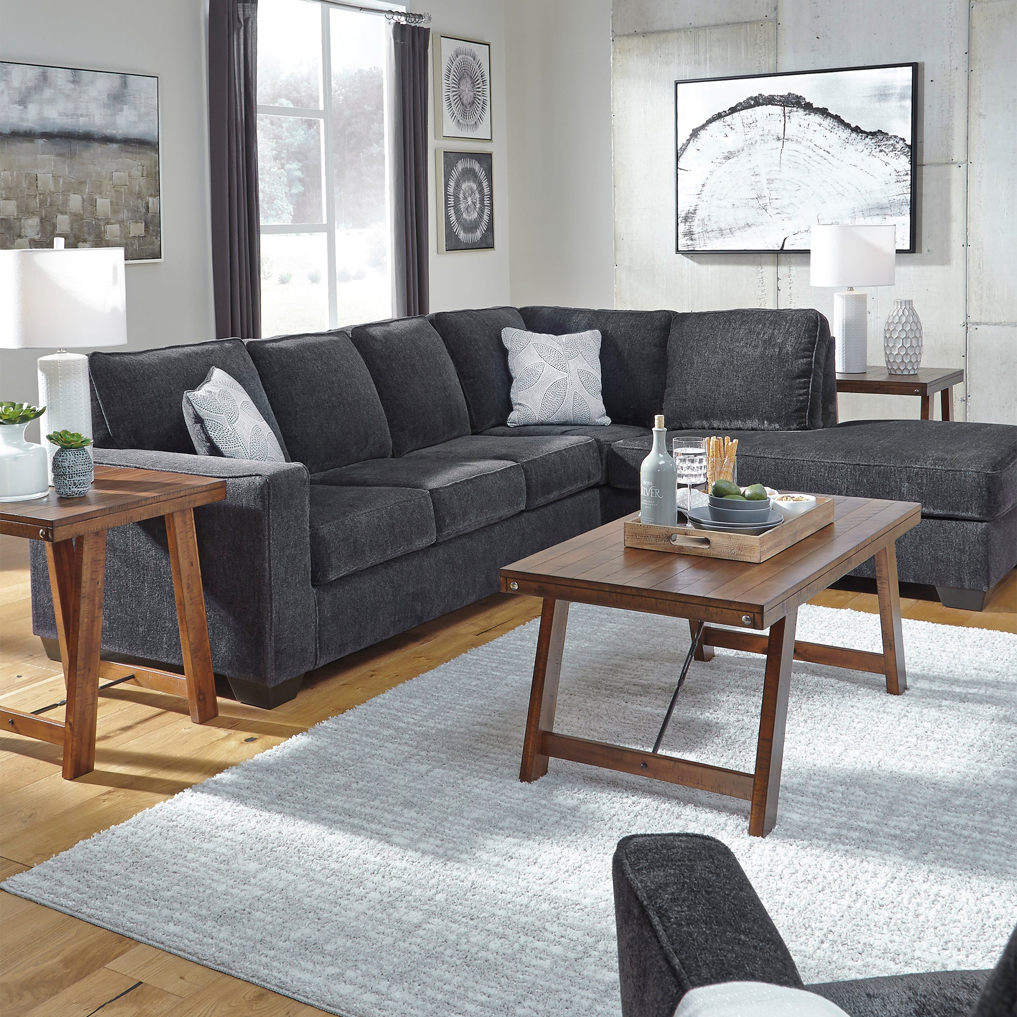 Altari 2-Piece Sectional with Chaise