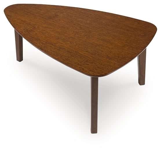 Lyncott 3-Piece Table Set - Brown