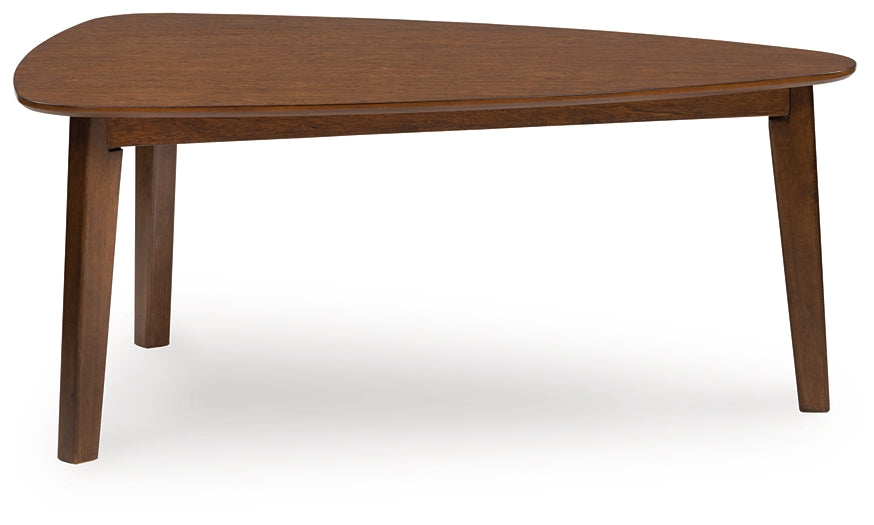 Lyncott 3-Piece Table Set - Brown