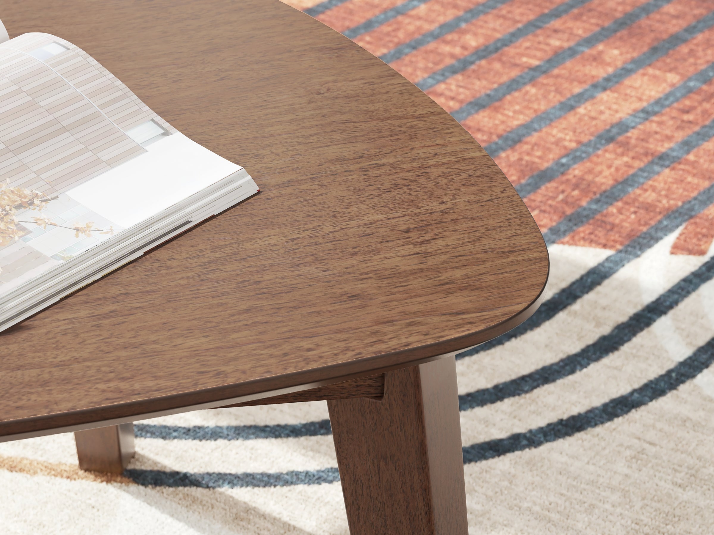 Lyncott 3-Piece Table Set - Brown