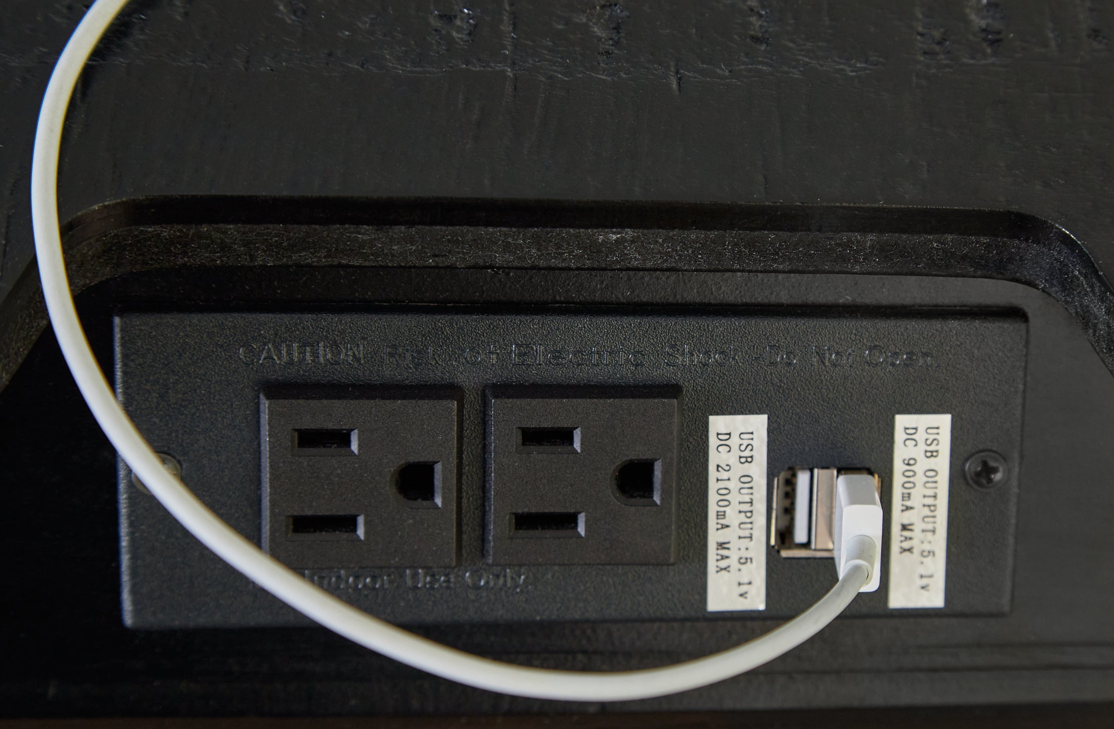 Londer California King Panel Bed with Mirrored Dresser and Nightstand