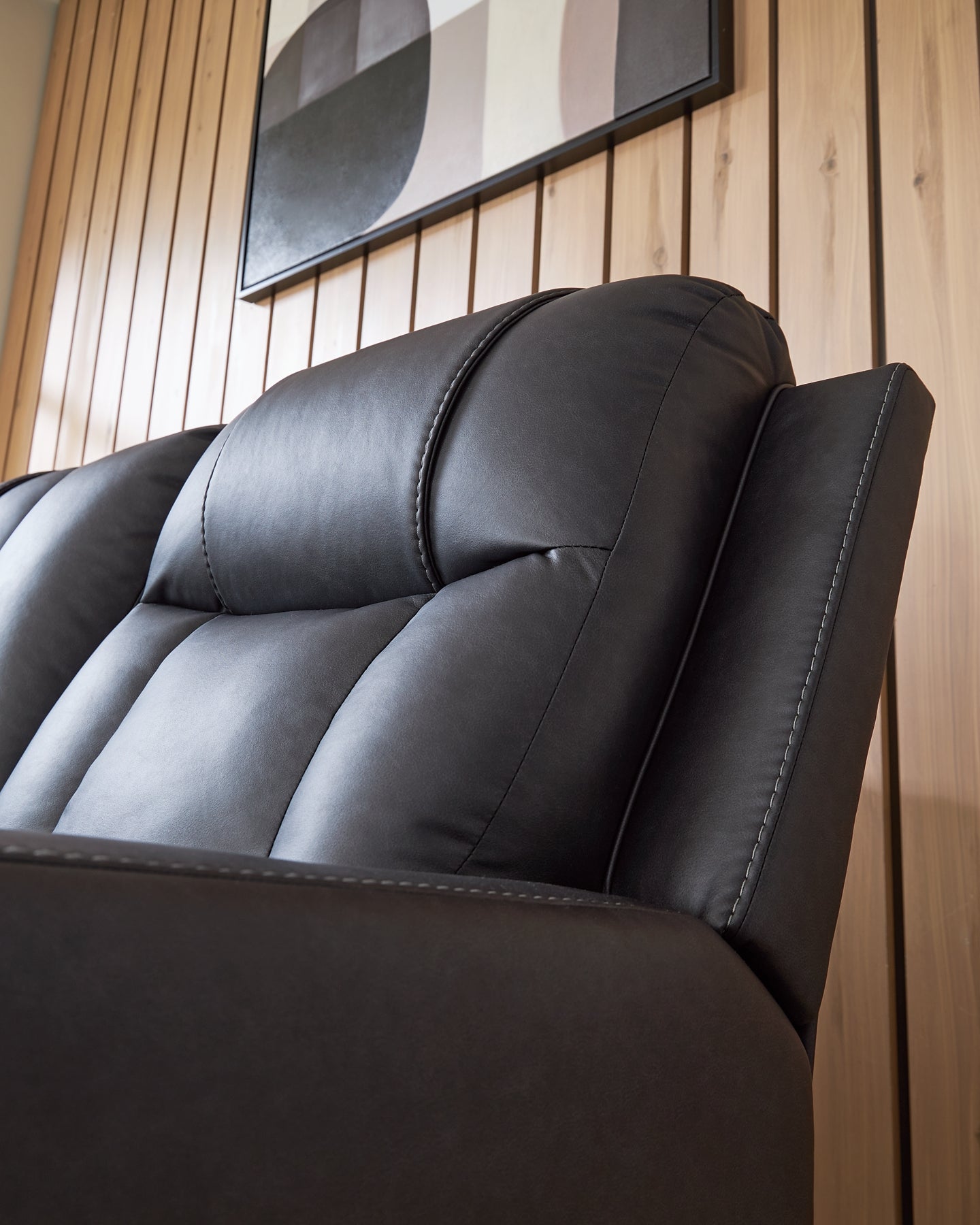 Mackmenville DBL Rec Loveseat w/Console