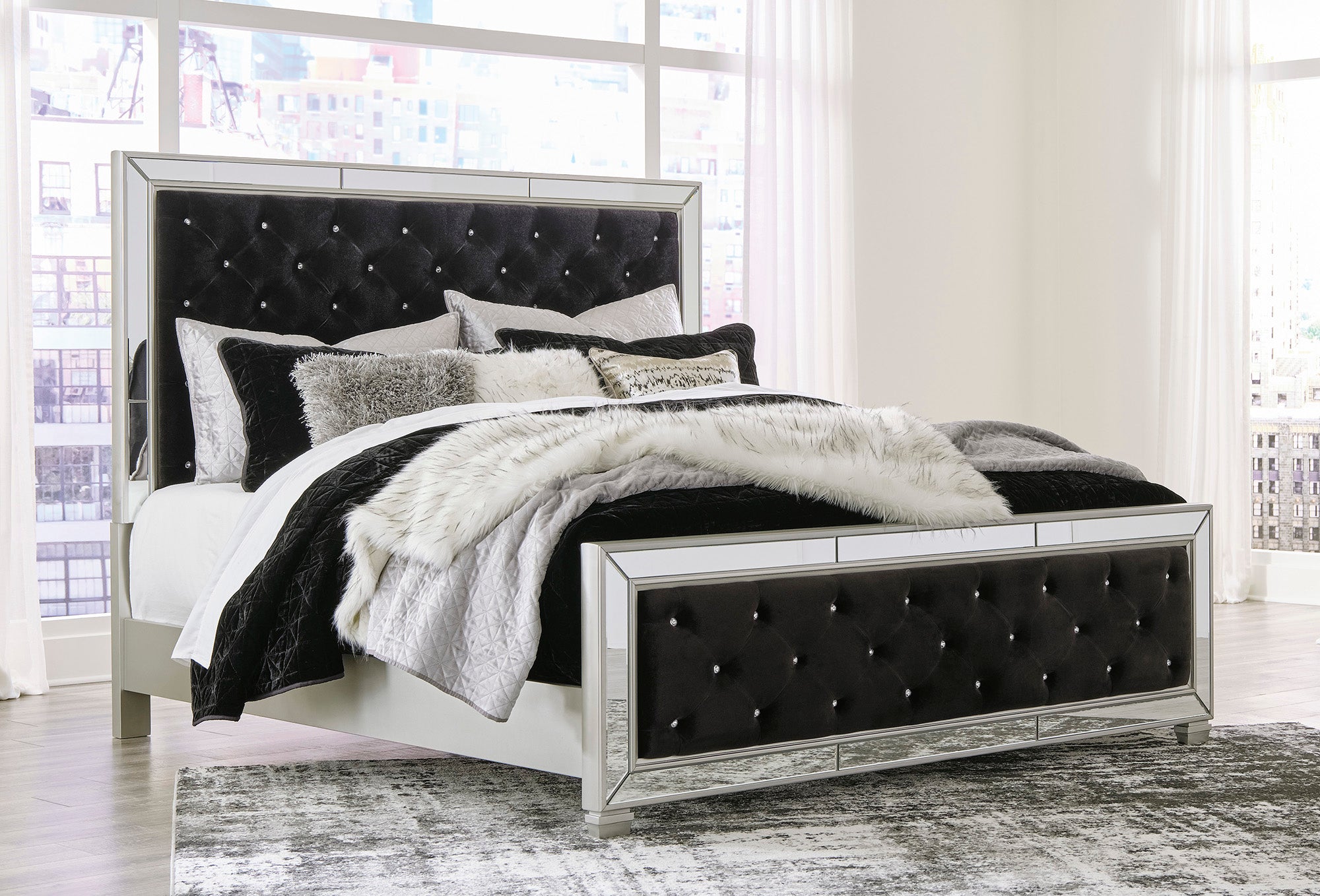 Lindenfield Queen Panel Bed with Mirrored Dresser