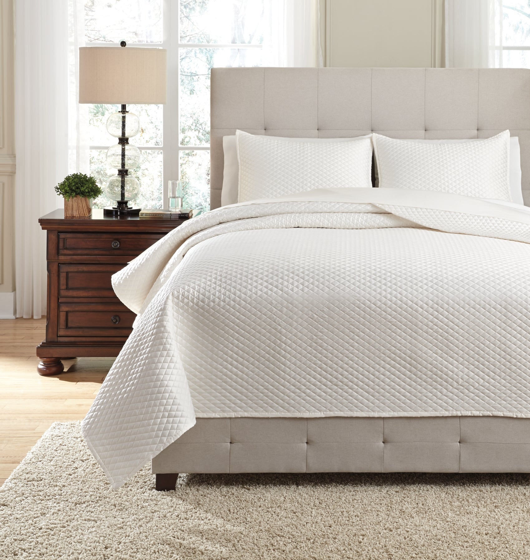 Dietrick Queen Quilt Set