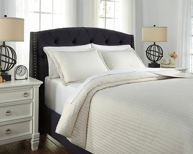 Raleda Queen Coverlet Set