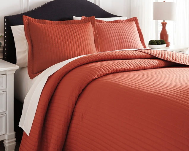 Raleda Queen Coverlet Set