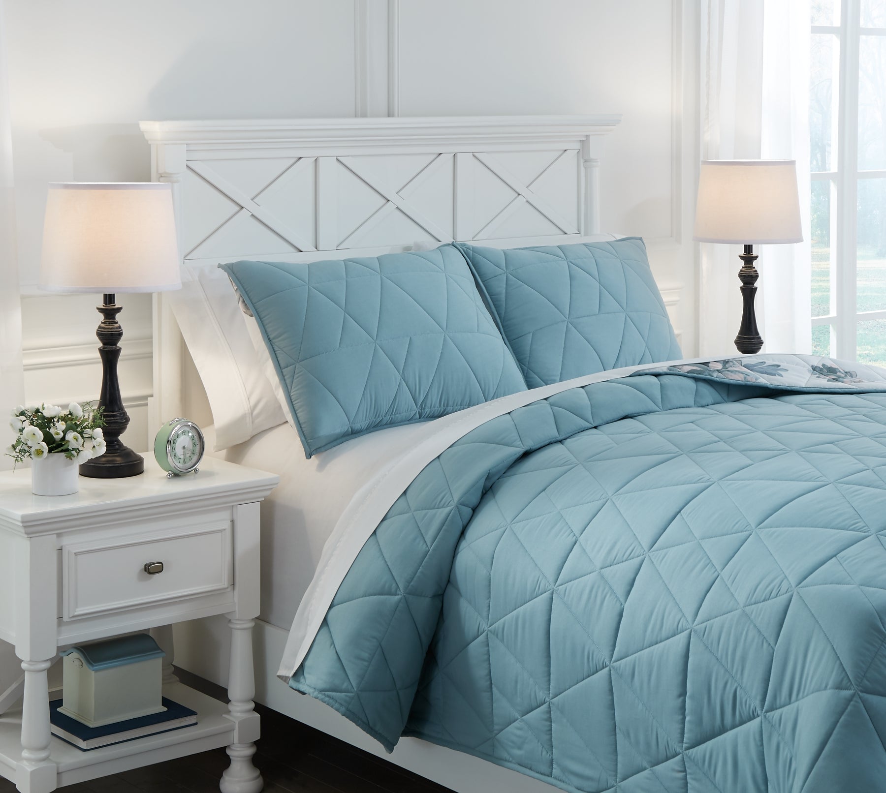Kiandra Twin Quilt Set