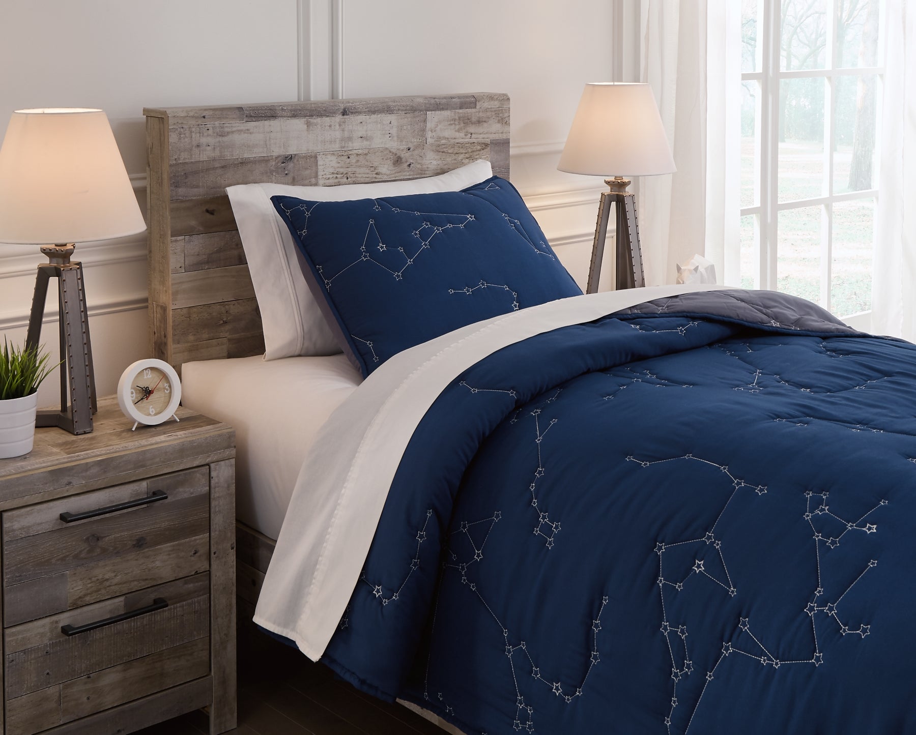 Ekin Twin Quilt Set