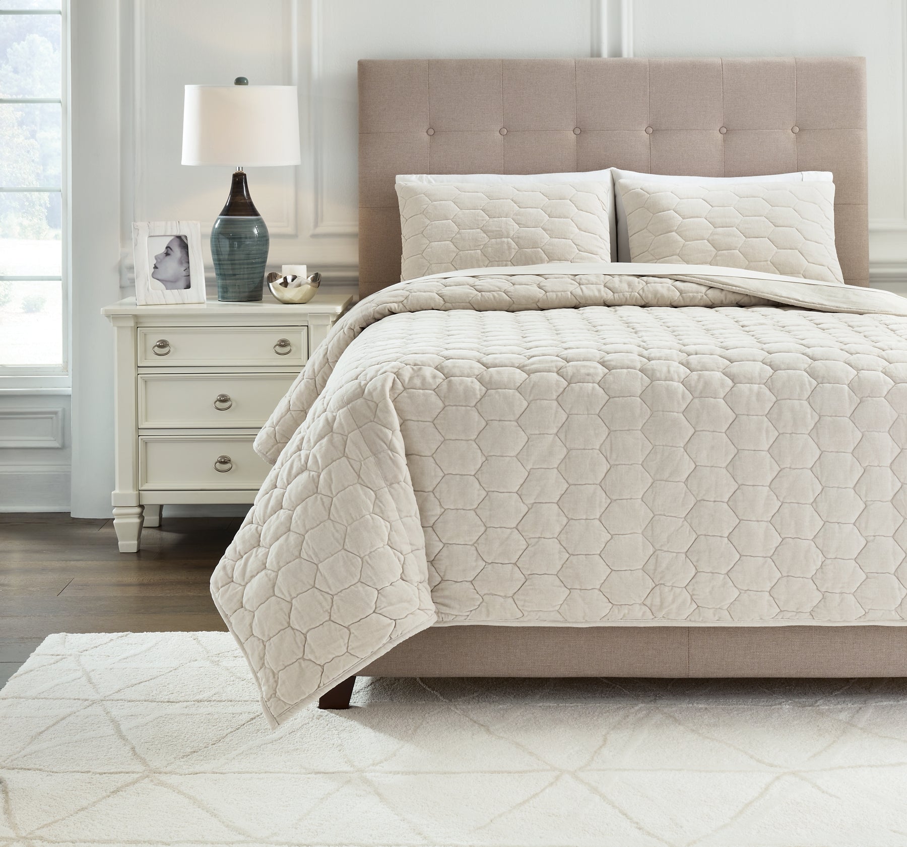 Hesper King Coverlet Set