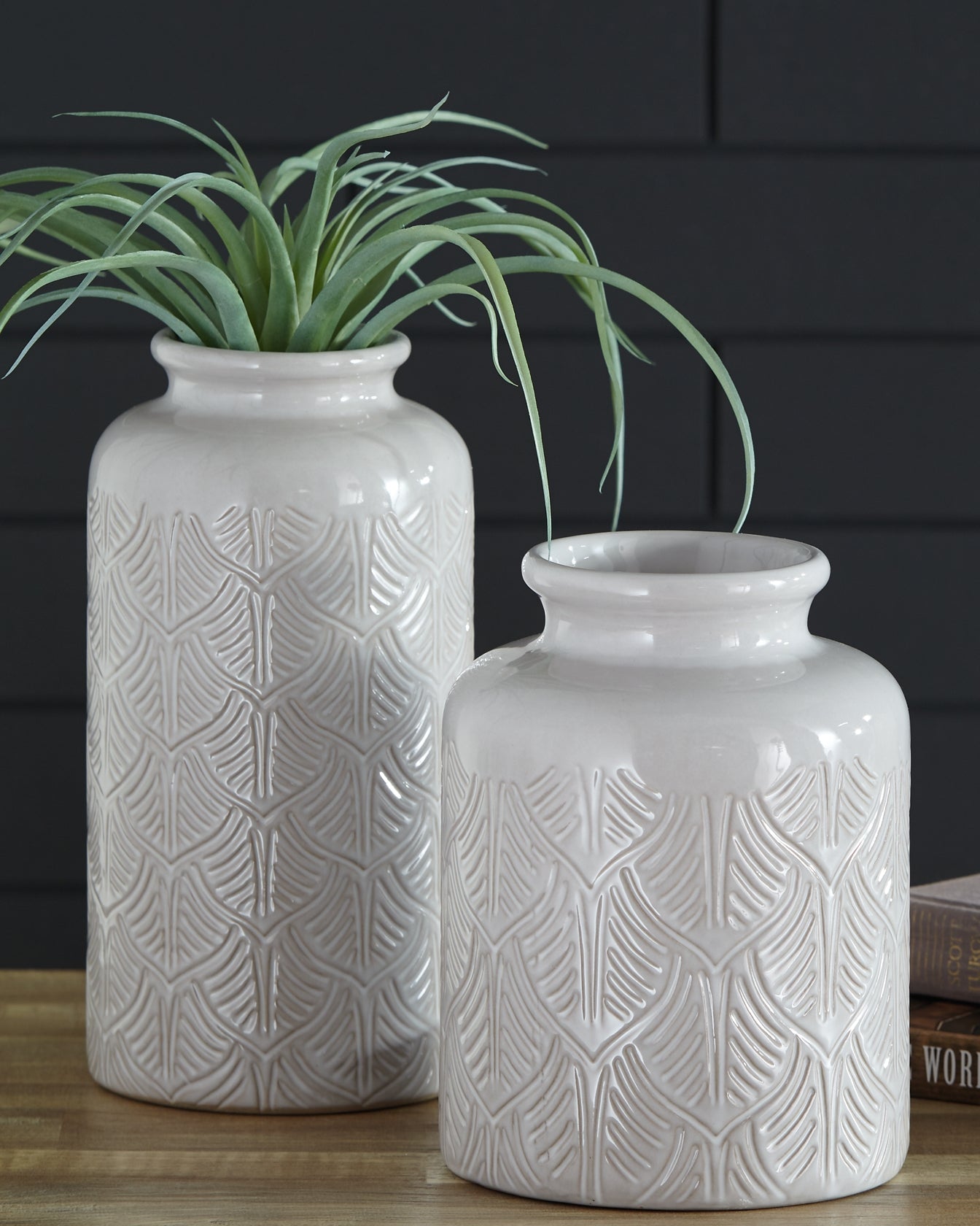 Edwinna Vase Set (2/CN)