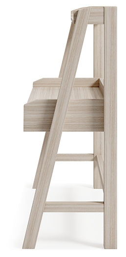 Blariden Desk w/Hutch