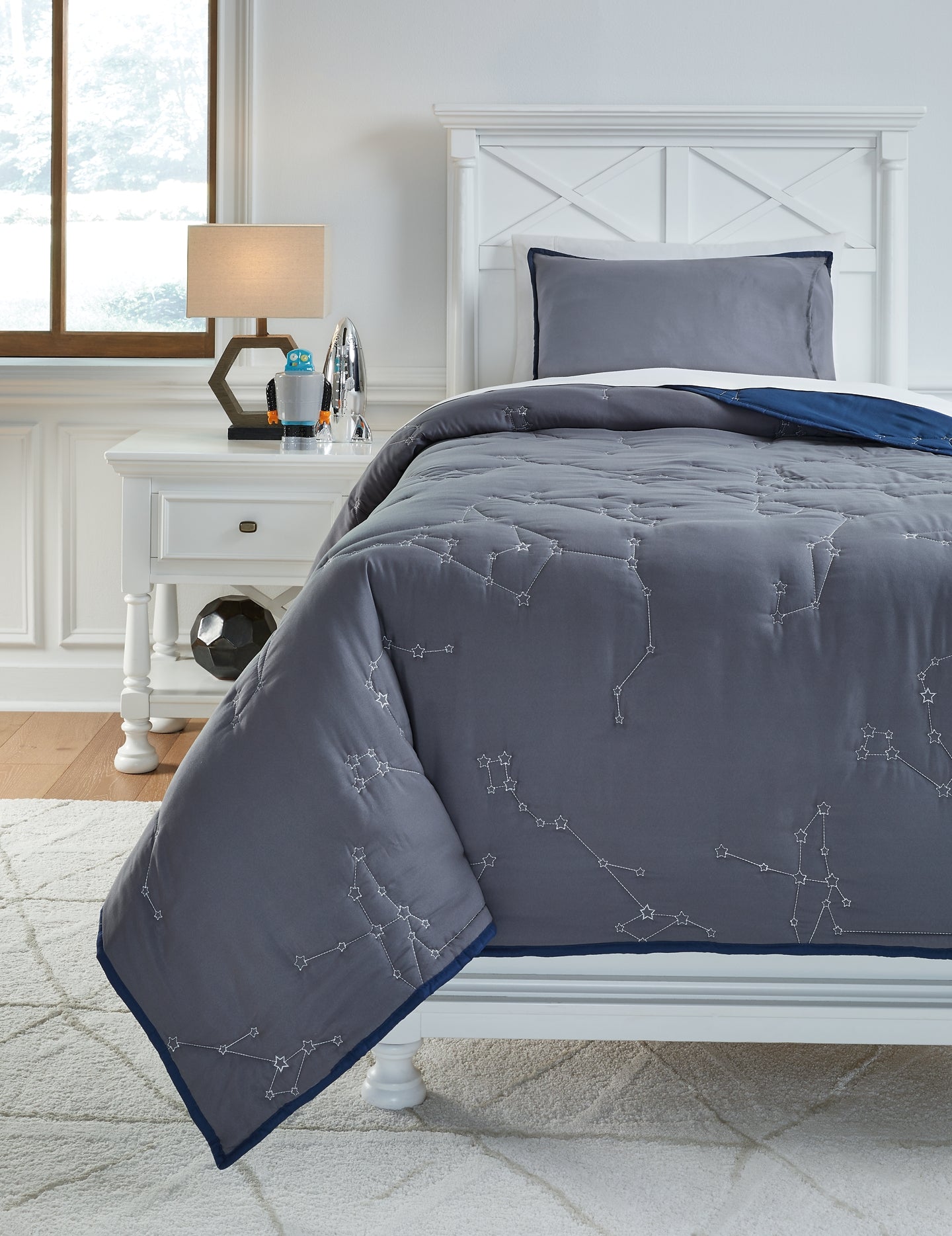 Ekin Twin Quilt Set