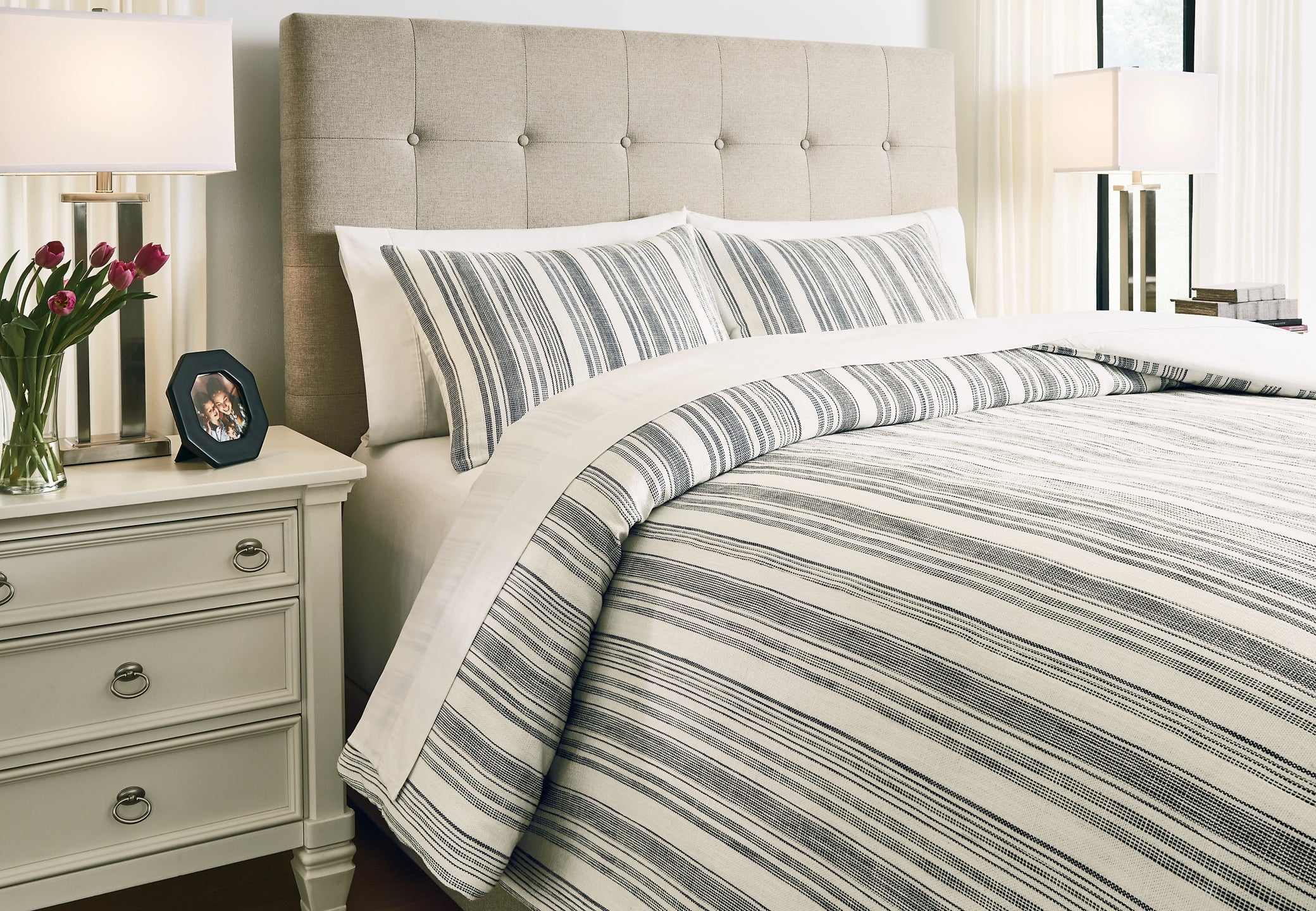 Reidler Queen Comforter Set