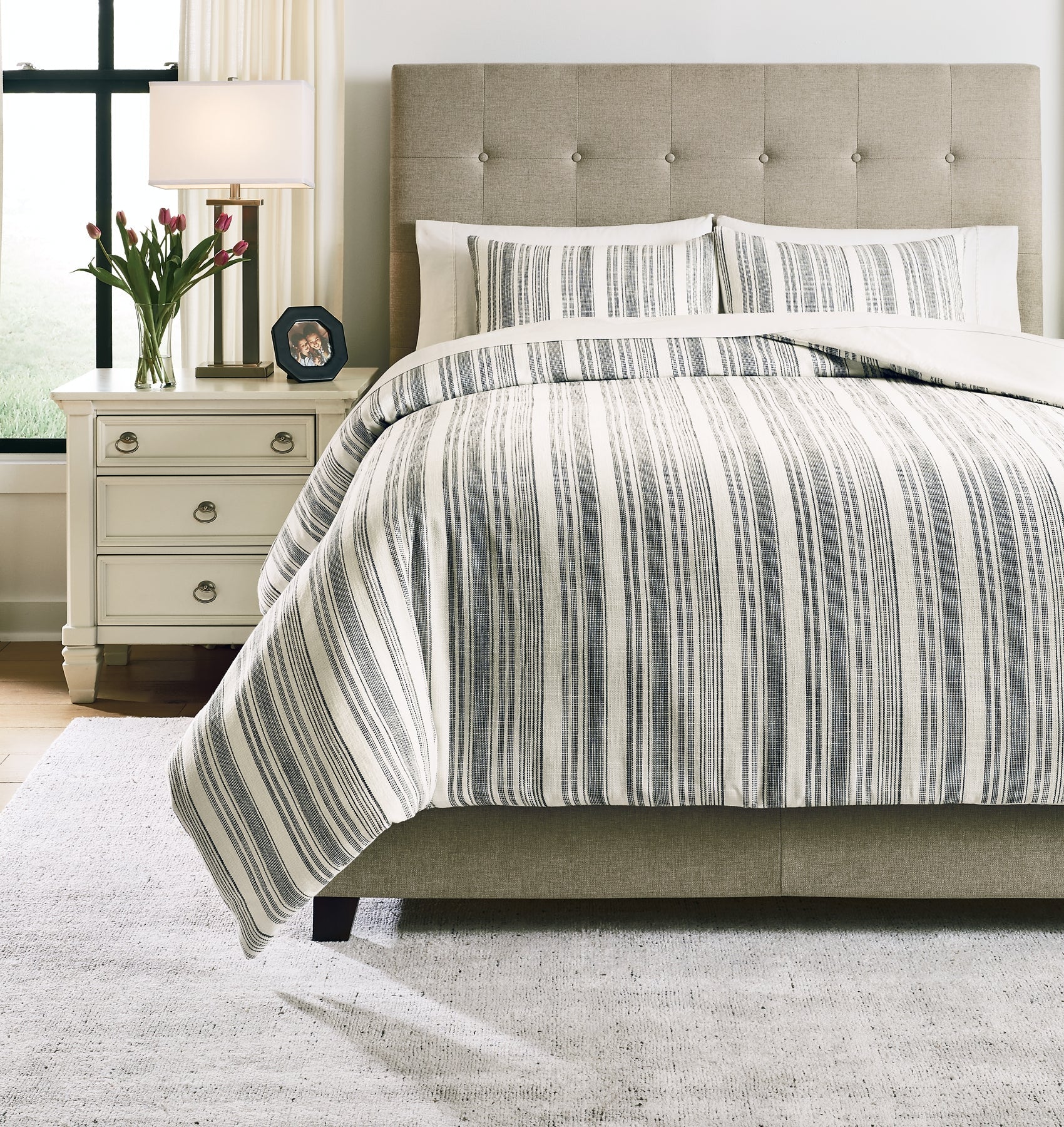 Reidler King Comforter Set
